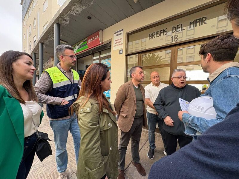 Santa Cruz repone nuevos ascensores en 97 viviendas en Añaza para mejorar su accesibilidad